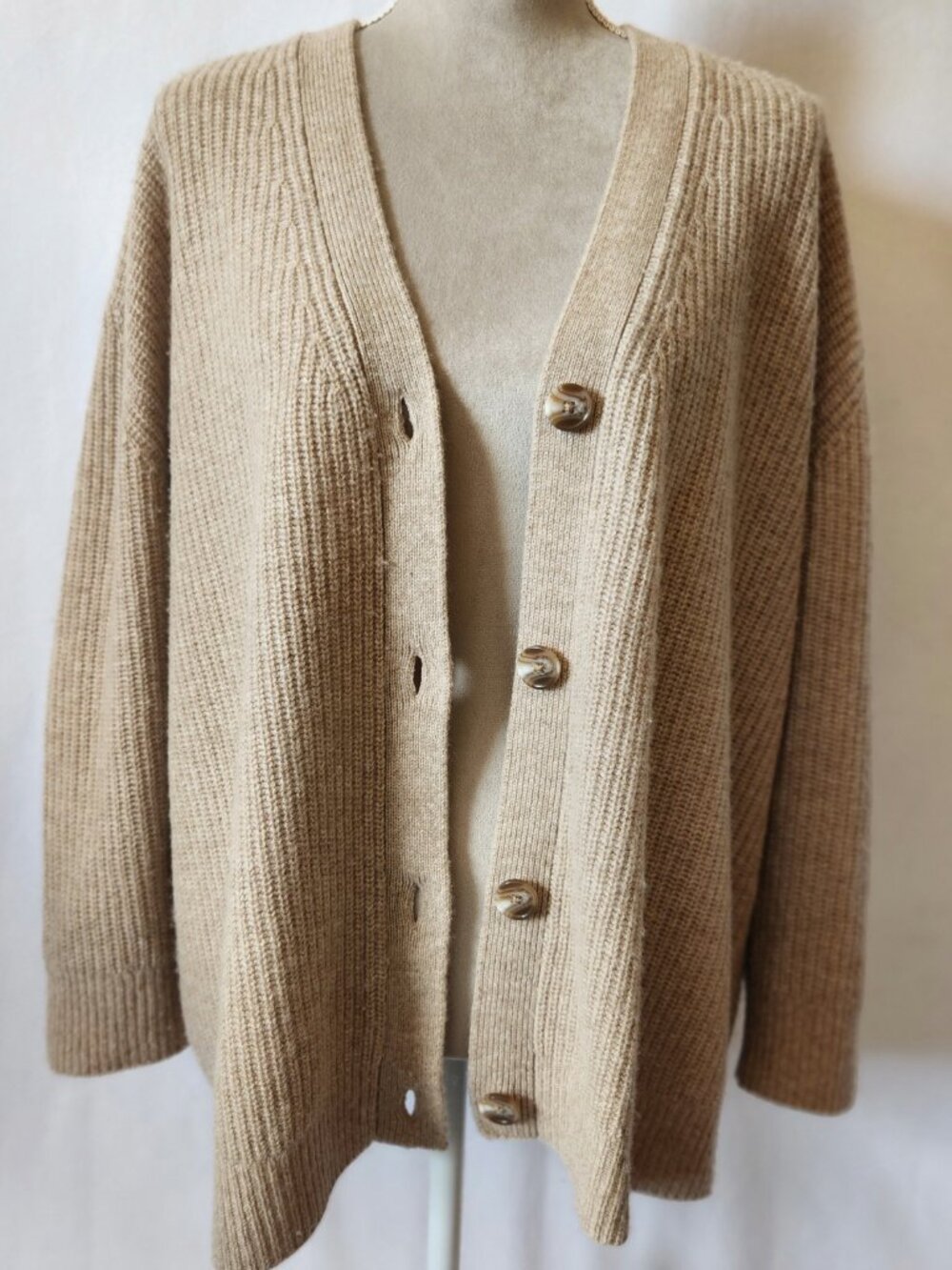 QUINCE Women Size XS Beige 100% Cashmere Button Down Oversized Cardigan Sweater - Picture 11 of 15